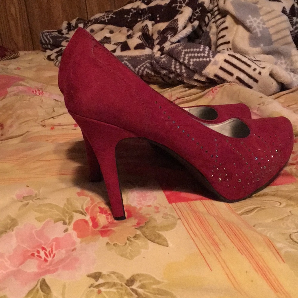 Cranberry platform heels with silver jewels